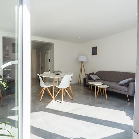 Luxury Apartment With Free Parking ออสเทนด์ ภายนอก รูปภาพ